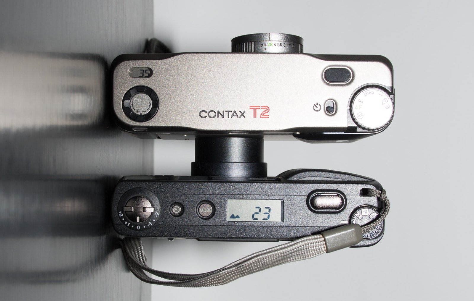 Contax T2 v Ricoh GR1v… in pictures